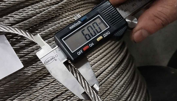 鋼卷吊帶平時(shí)如何維護(hù)？How to maintain the steel coil sling?